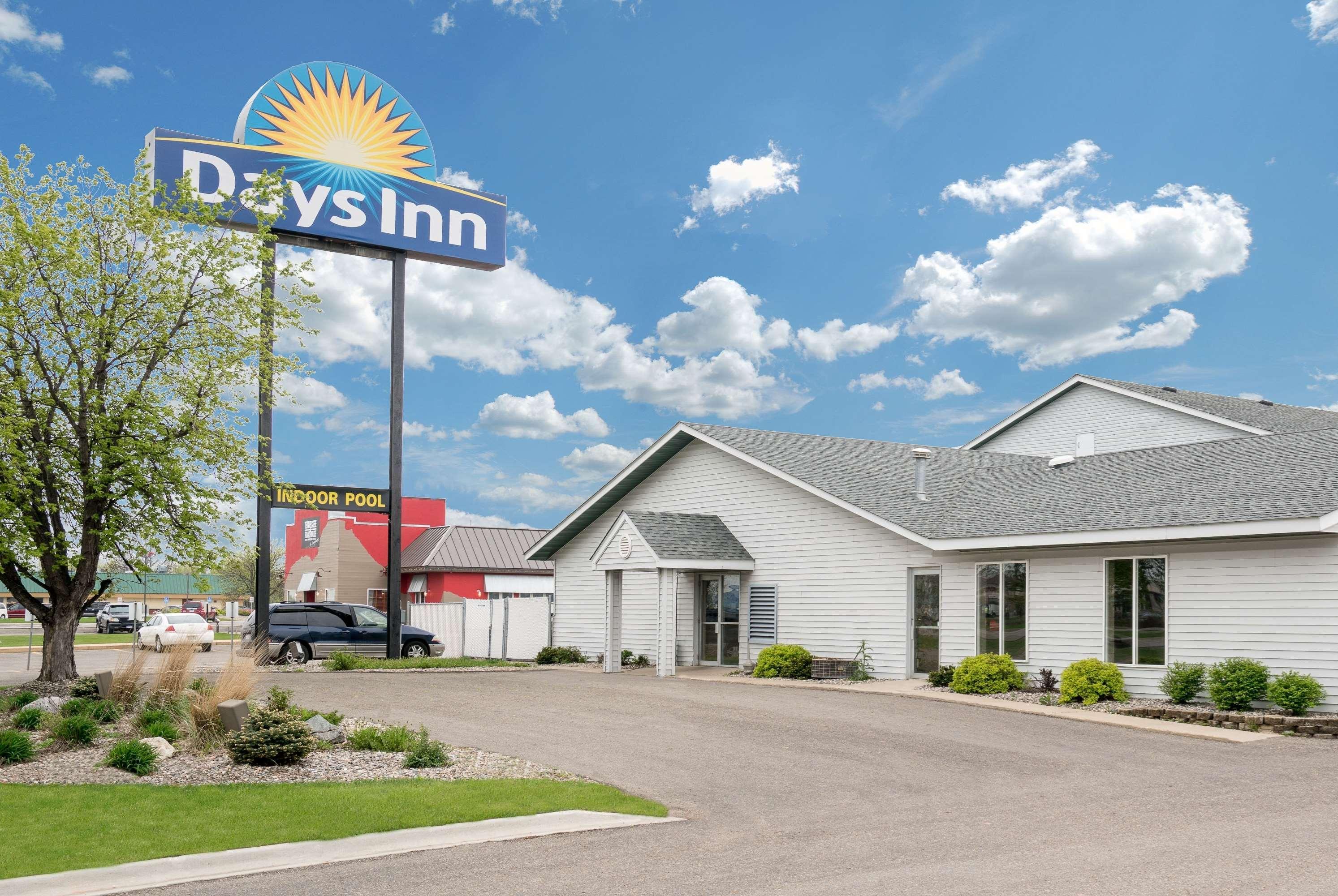 Days Inn By Wyndham Alexandria Mn ภายนอก รูปภาพ