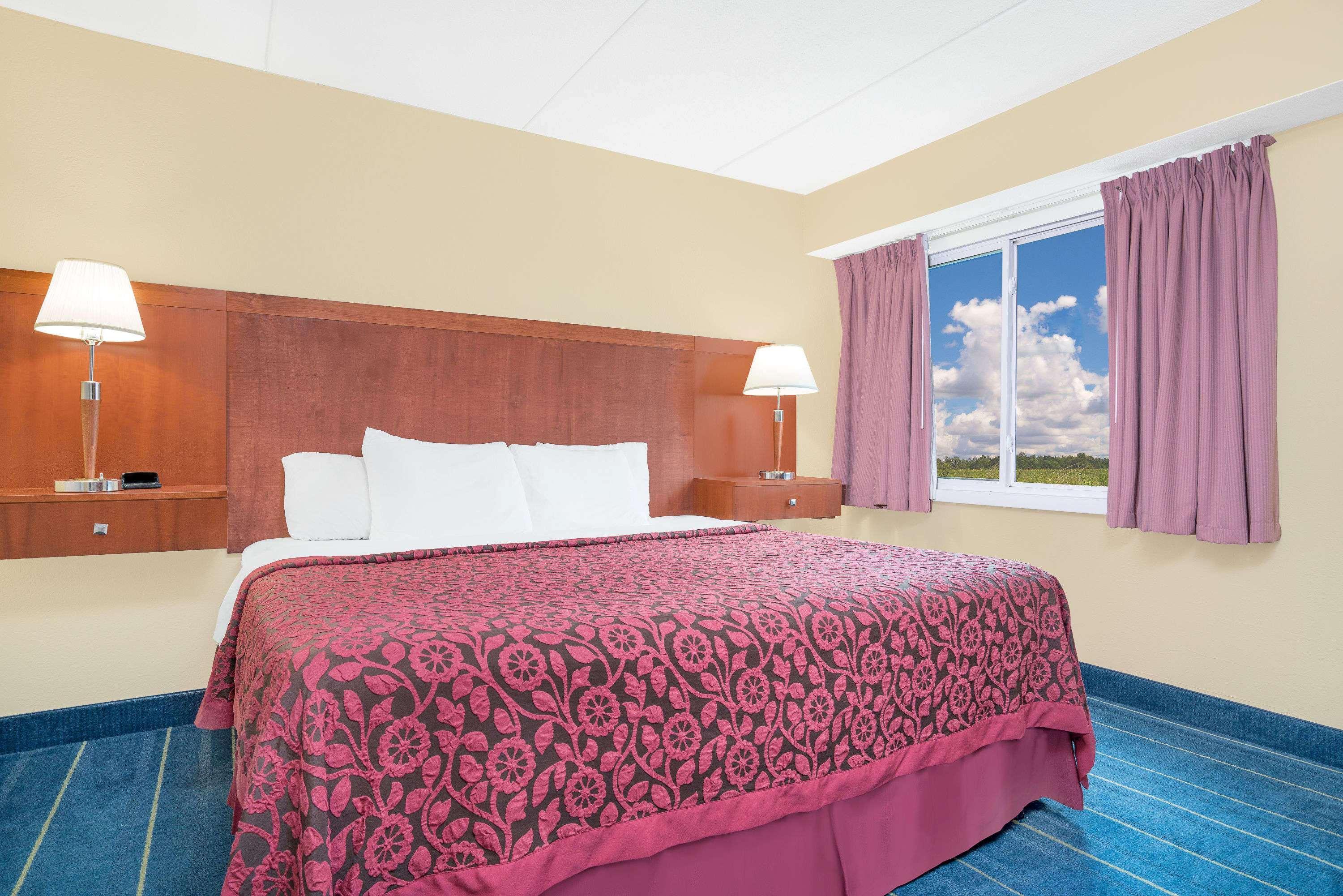 Days Inn By Wyndham Alexandria Mn ภายนอก รูปภาพ