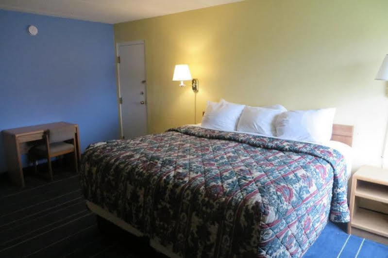 Days Inn By Wyndham Alexandria Mn ภายนอก รูปภาพ